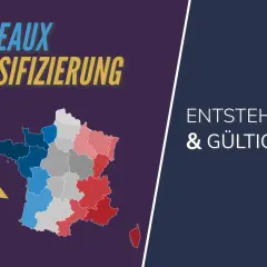 Bordeaux Klassifizierung: Entstehung & Gültigkeit. Eine Karte Frankreichs zeigt Regionen in verschiedenen Farben, die auf die Klassifizierung von Weinen, wie z.B. Grand Cru Classé, hinweisen.