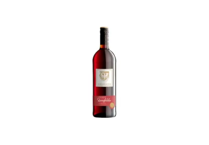 Flasche Rotwein Dornfelder aus der Pfalz. Ein bester Rotwein Pfalz, der zu jedem Anlass passt.