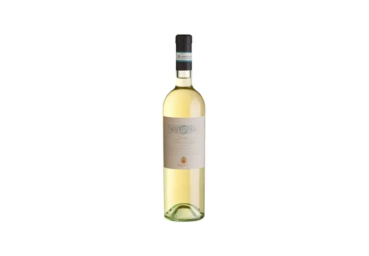 Eine Flasche Soave Classico vom Weingut Monteforte d'Alpone.